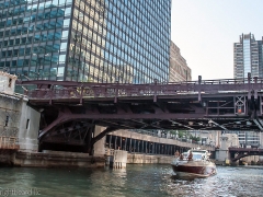 Chicago_streets,_river,_bldgs_0004